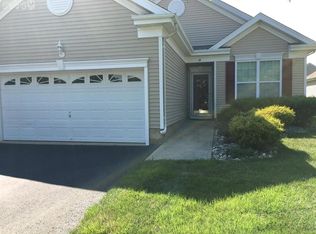 10 Wieczorkowski Ave, Parlin, NJ 08859