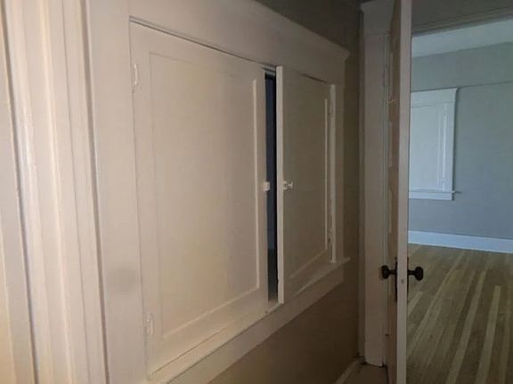 2nd image of 630 W Washington St APT 11