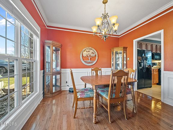 5th image of 2910 Timber Green Ln