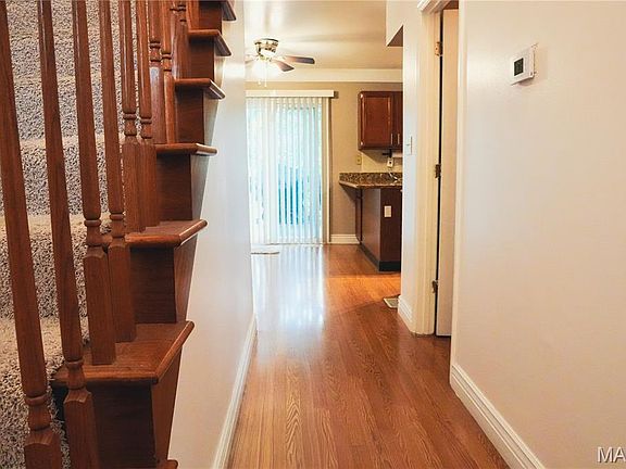 4th image of 1118 Riverwood Place Dr