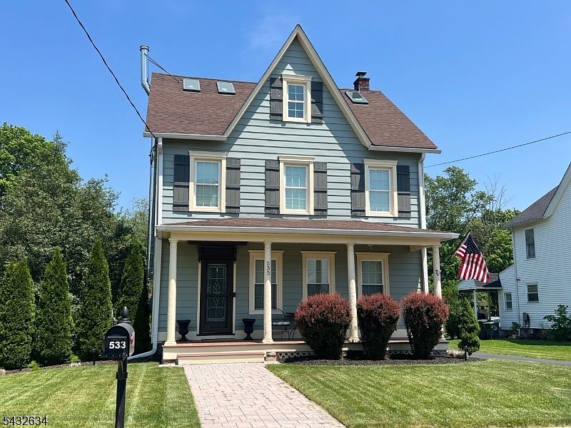 1st image of 533 North Main