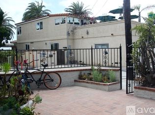 826 Dover Ct, San Diego, CA 92109