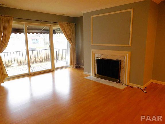 2nd image of 4900 N Knoxville Ave APT 110A