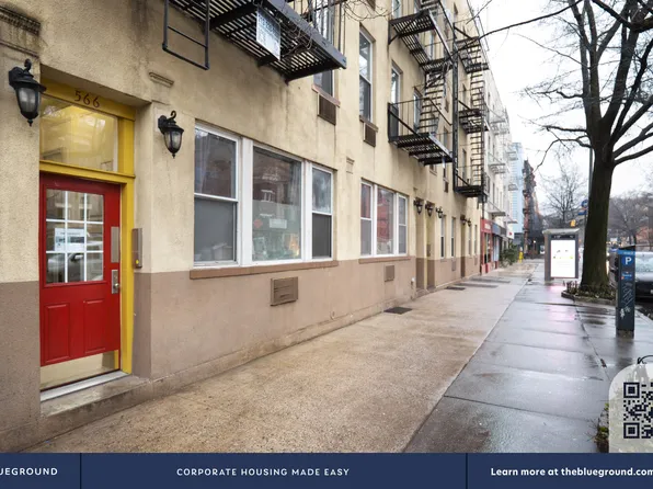 566 Hudson Street image 18 of 19