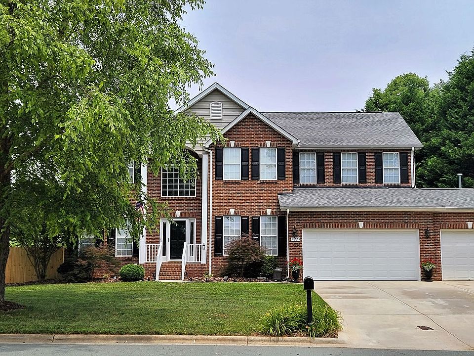 2nd image of 1225 Jamestowne Dr