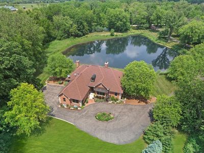 385 Spring Creek Rd, Barrington, IL, 60010