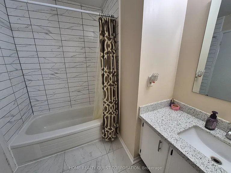 1722 Princelea Pl #B — Photo 8