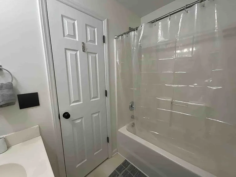 421 Ivy Glen Dr — Photo 18