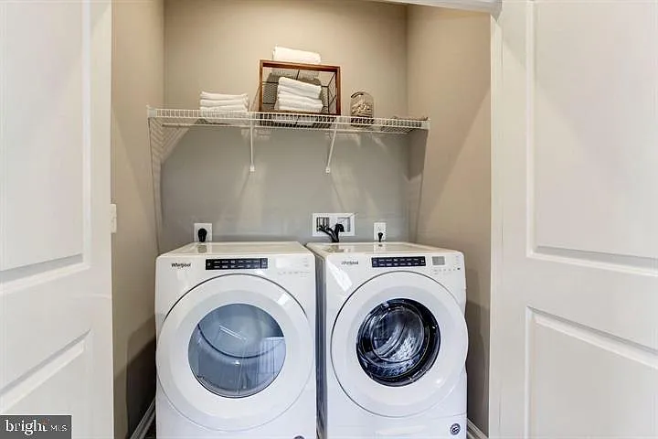 158 Whitson Woods Pl — Photo 13
