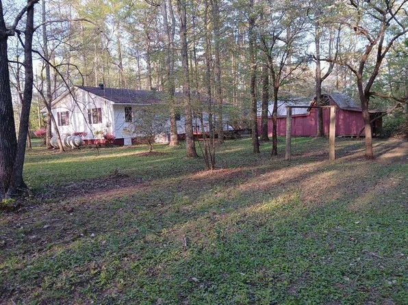 740 Shana Ln, Tunnel Hill, GA 30755