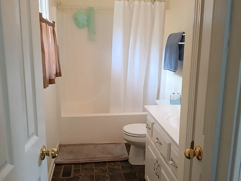 1040 Foxhollow Trl — Photo 5