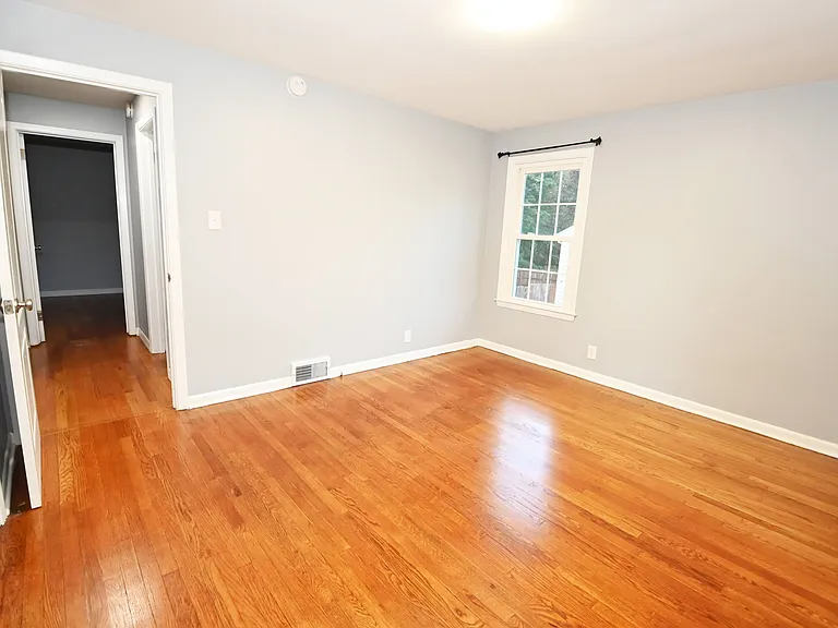56 West St — Photo 21