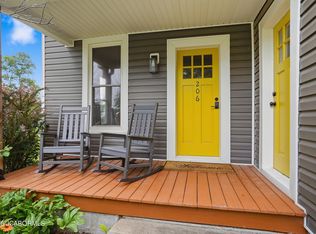 206 S Howard St, New Franklin, MO 65274