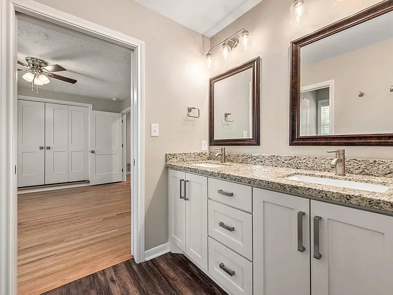 309 Dunn St — Photo 17