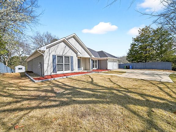 3rd image of 1719 Double Churches Rd