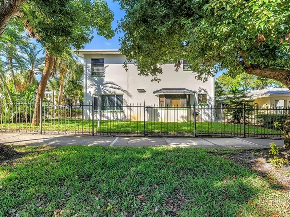611 2nd St N, Saint Petersburg, FL 33701