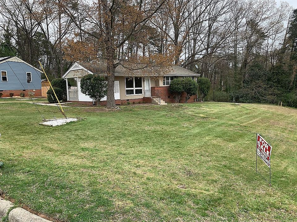 1st image of 2718 Westmoreland Dr