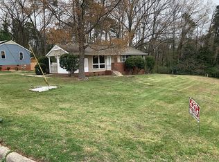 2718 Westmoreland Dr, Greensboro, NC 27408