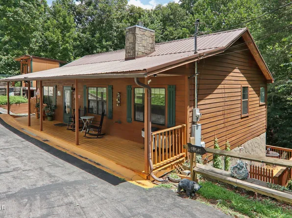 2746 Easy St, Sevierville, TN 37862
