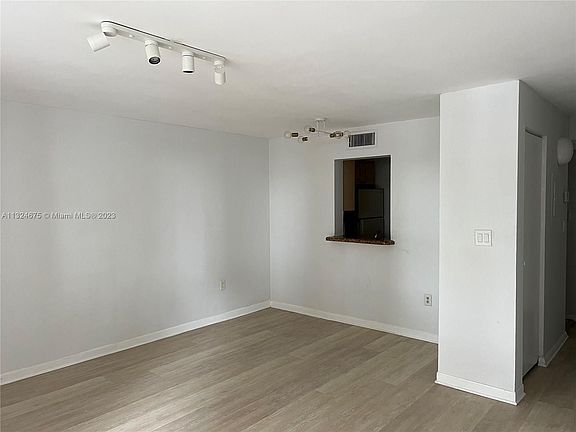 3rd image of 1740 NW North River Dr APT 221