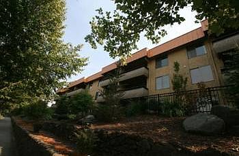 2nd image of 1711 W 7th Ave APT 104