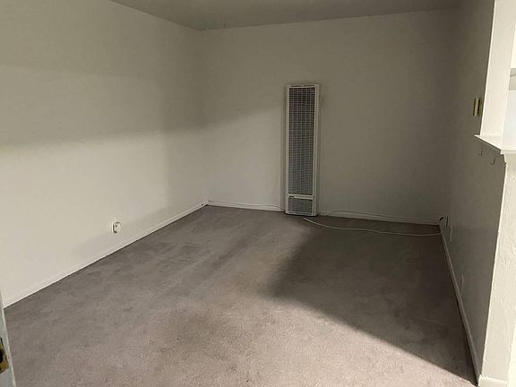 4th image of 936 Del Mar Ave #4