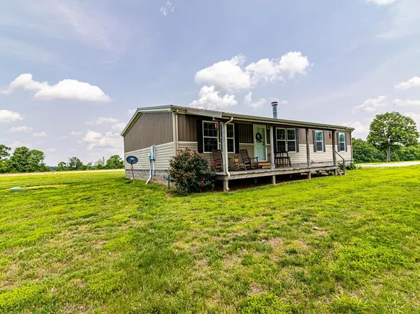 1000 Manire Rd, Crofton, KY 42217