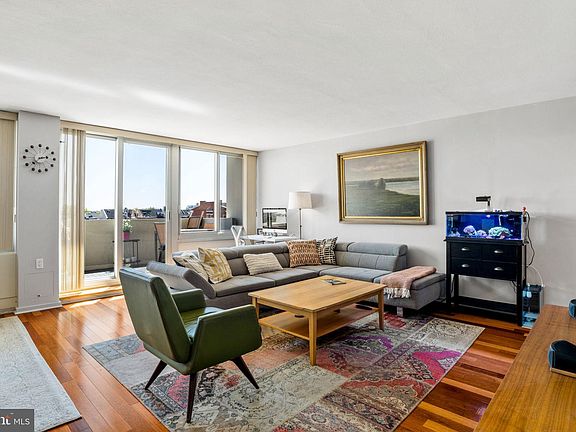 2nd image of 604 S Washington Sq APT 517
