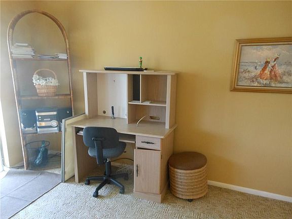 2nd image of 218 Ellesmere #218