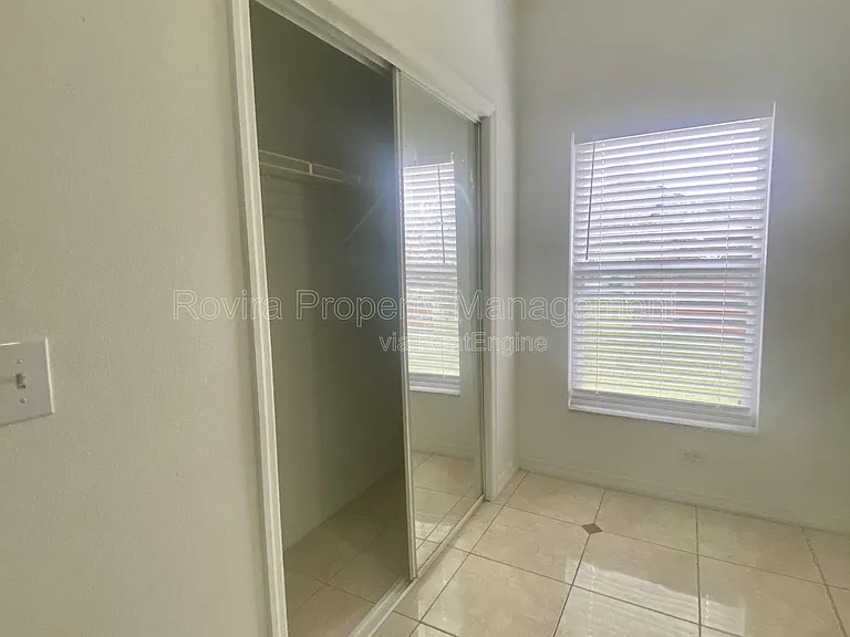 1690 Big Oak Ln — Photo 6