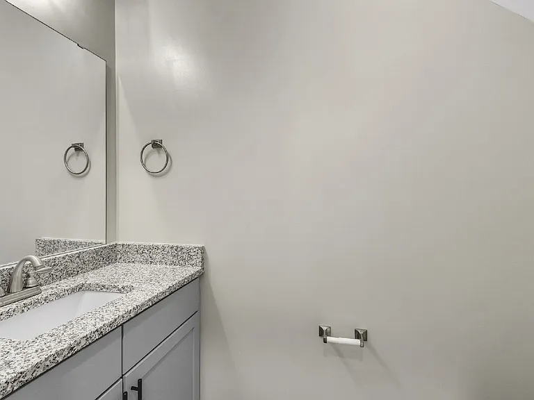 148 Cox St — Photo 14