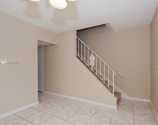 2nd image of 1318 Seaview Dr