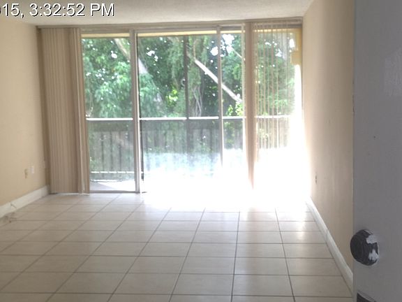 3rd image of 8870 Fontainebleau Blvd APT 313