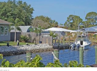 2750 Gulfview Dr, Naples, FL 34112