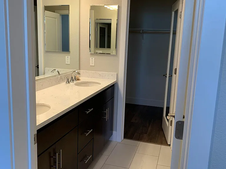 300 Circuit Way — Photo 12