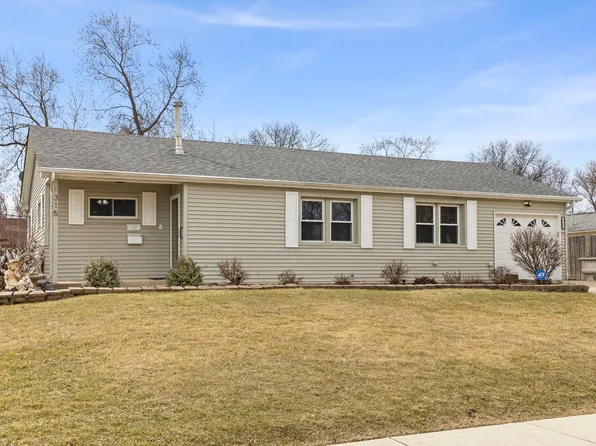 315 Apache Ln, Hoffman Estates, IL 60169