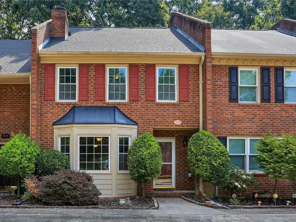3116 Corner Oak Dr, Peachtree Corners, GA 30071