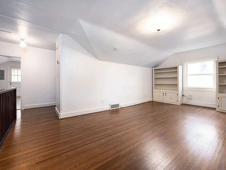 1501 Clayton Ave #B — Photo 10