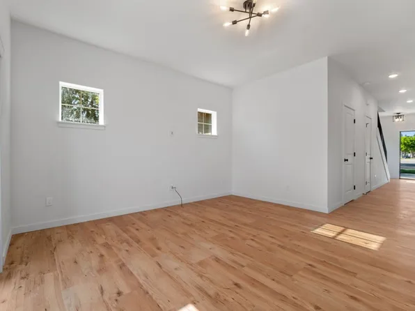 826B SW Dennis St, Olympia, WA 98501