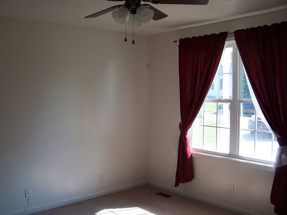 1st image of 314 Lafayette Point Cir
