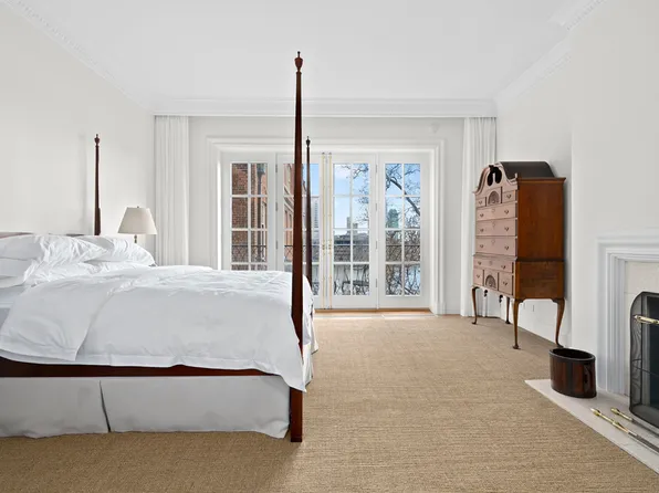 15 Sutton Place image 11 of 30