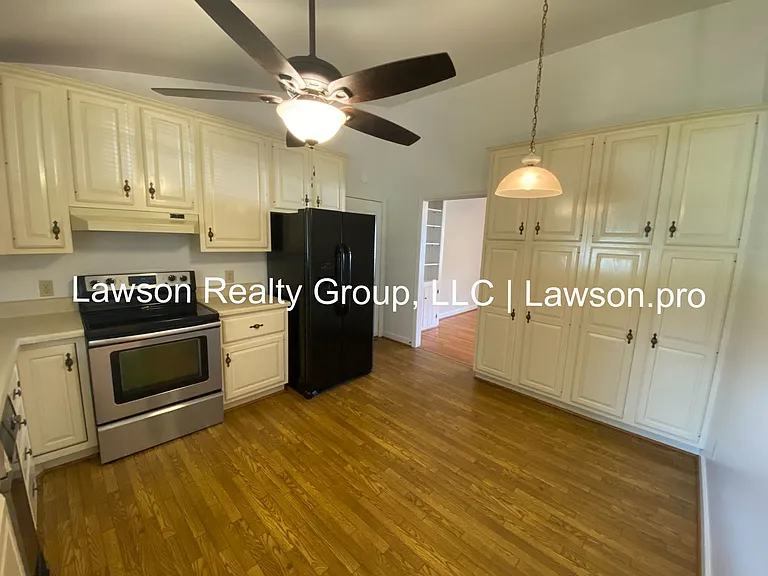 1013 Barrens Village Ln — Photo 10