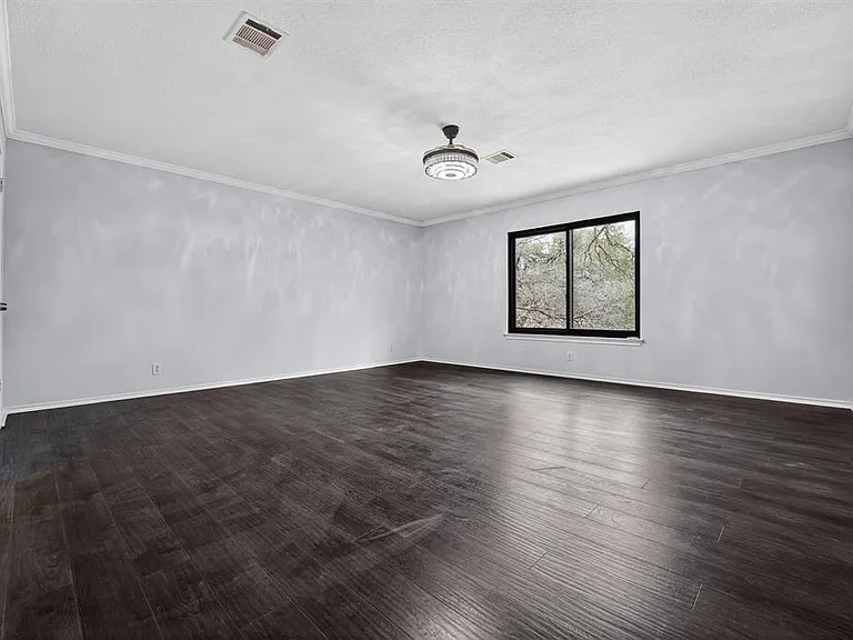 8409 Nairn Dr — Photo 19