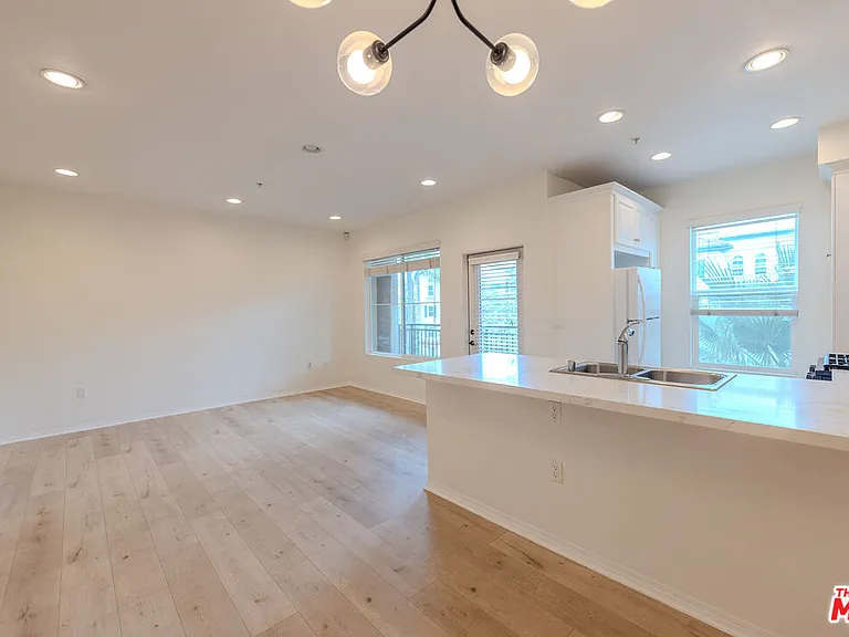 6020 Seabluff Dr #302 — Photo 17