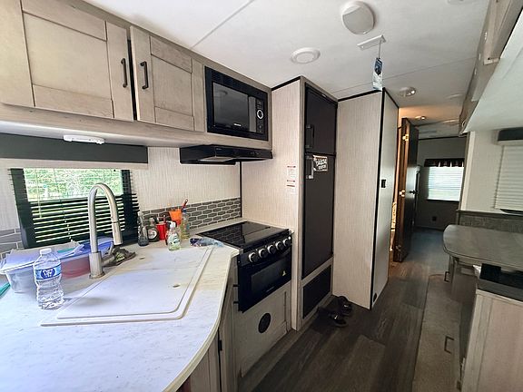 4th image of 8 Seven Woodhaven Lcks