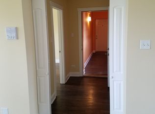 933 E Marquette Rd #1, Chicago, IL 60637