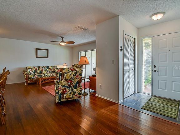 2nd image of 1350 Carlisle Ct #1283