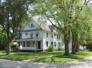 1712 8th St, Harlan, IA 51537