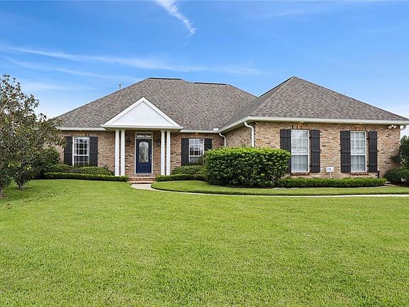 2nd image of 110 Oak Shadow Ct