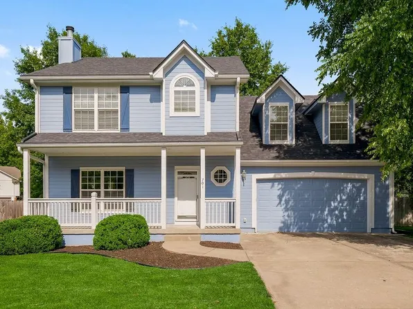 701 SE James Cir, Lees Summit, MO 64063